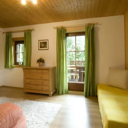 Apartment In Fuegen Near Hochzillertal Skiing, Cleaning Included Apartament Fügen
