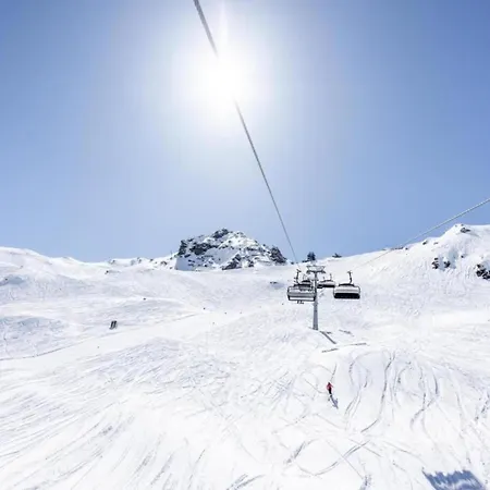 Apartment In Fuegen Near Hochzillertal Skiing, Cleaning Included * Fügen