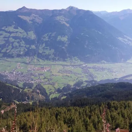 Apartment In Fuegen Near Hochzillertal Skiing, Cleaning Included Apartament *